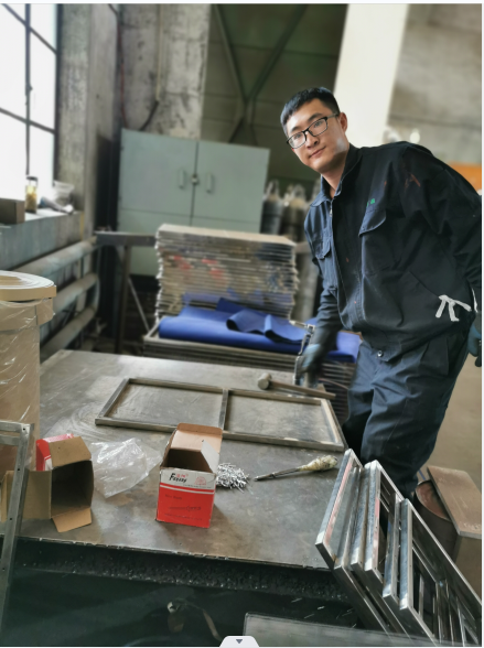 配件制作現(xiàn)場